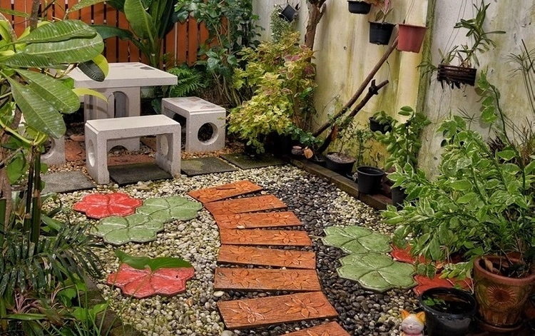 Tips menata taman di teras rumah, Sumber: kompas.com